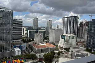 227 NE 2nd St, Miami, FL 33132 - Photo 11
