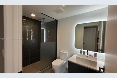 227 NE 2nd St #3104, Miami, FL 33132 - Photo 9