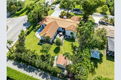 10690 NE 11th Ct, Miami Shores, FL 33138 - Photo 43