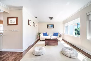10690 NE 11th Ct, Miami Shores, FL 33138 - Photo 9