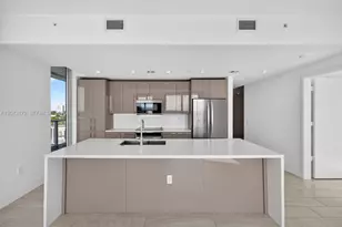 2000 Metropica Wy, Sunrise, FL 33323 - Photo 5