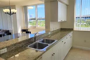 19501 W Country Club Dr, Aventura, FL 33180 - Photo 3