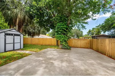 2750 NW 170th St, Miami Gardens, FL 33056 - Photo 31