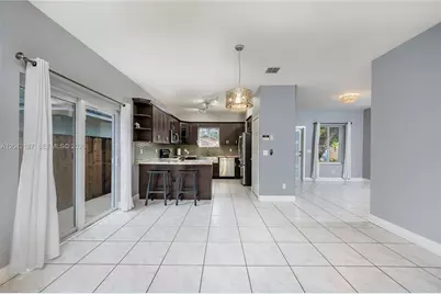 2750 NW 170th St, Miami Gardens, FL 33056 - Photo 27
