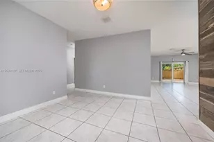 2750 NW 170th St, Miami Gardens, FL 33056 - Photo 7