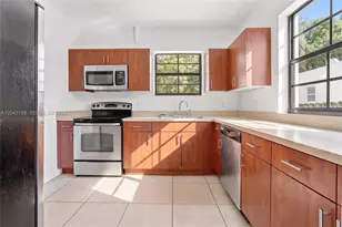 322 SW 18th Rd, Miami, FL 33129 - Photo 7
