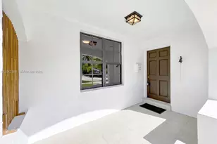 322 SW 18th Rd, Miami, FL 33129 - Photo 3