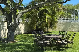 2795 NE 164th St, North Miami Beach, FL 33160 - Photo 29