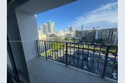 800 Parkview Dr #1018, Hallandale Beach, FL 33009 - Photo 13