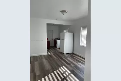 430 SW 6th Ave #8, Miami, FL 33130 - Photo 3