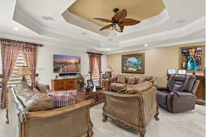 15763 NW 80th Ave, Miami Lakes, FL 33016 - Photo 17