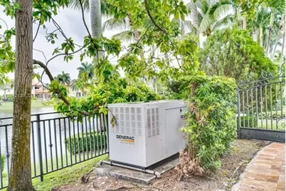 15763 NW 80th Ave, Miami Lakes, FL 33016 - Photo 63