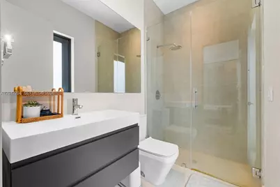 6814 NW 104th Ct, Doral, FL 33178 - Photo 21