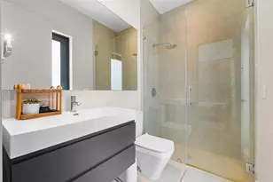 6814 NW 104th Ct, Doral, FL 33178 - Photo 21