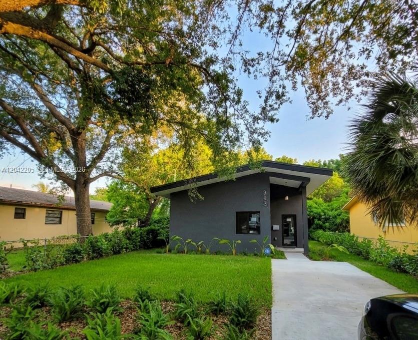 313 NE 169th St - 313 NE 169th St, North Miami Beach, FL 33162 Luxury Property | Jose Angel Pina