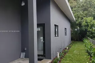 313 NE 169th St, North Miami Beach, FL 33162 - Photo 19