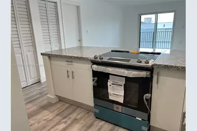 860 NE 78th St #303, Miami, FL 33138 - Photo 5