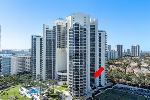19333 Collins Ave, Sunny Isles Beach, FL 33160 - Photo 49