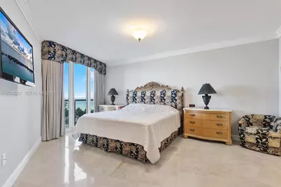 19333 Collins Ave #703, Sunny Isles Beach, FL 33160 - Photo 9