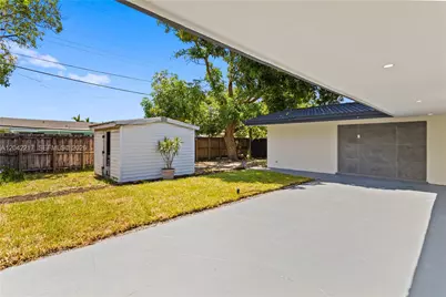 2431 Sabal Palm Dr, Miramar, FL 33023 - Photo 7