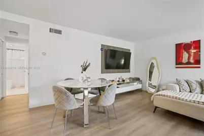 1614 West Ave #203, Miami Beach, FL 33139 - Photo 7