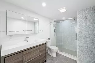 250 174th St, Sunny Isles Beach, FL 33160 - Photo 29
