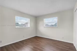 7481 SW 10th Ct, North Lauderdale, FL 33068 - Photo 9