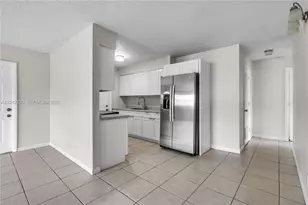 7481 SW 10th Ct, North Lauderdale, FL 33068 - Photo 5