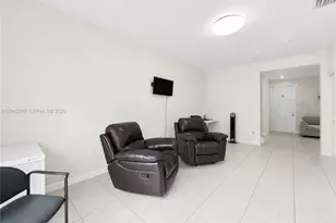10604 W 33rd Ln, Hialeah, FL 33018 - Photo 7