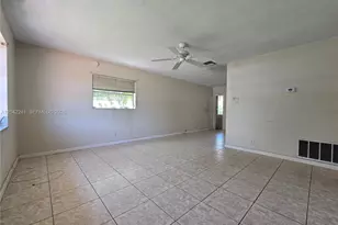 4717 NW 50th St, Tamarac, FL 33319 - Photo 17