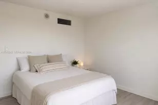 10275 Collins Ave, Bal Harbour, FL 33154 - Photo 5