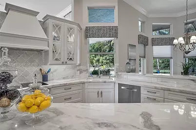 6807 NW 66th Way, Parkland, FL 33067 - Photo 13