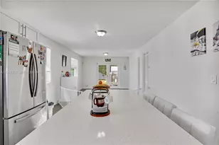 11940 SW 212th St, Miami, FL 33177 - Photo 7