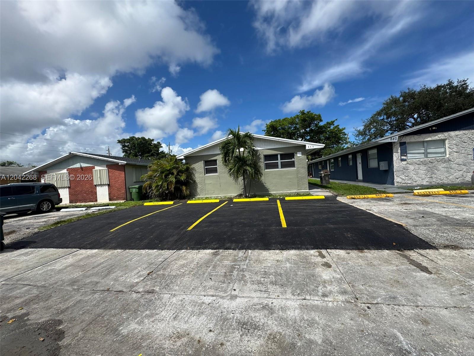 844 SW 10th St #3 - 844 SW 10th St #3, Hallandale Beach, FL 33009 Luxury Property | Jose Angel Pina