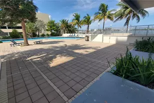 7545 E Treasure Dr, North Bay Village, FL 33141 - Photo 47
