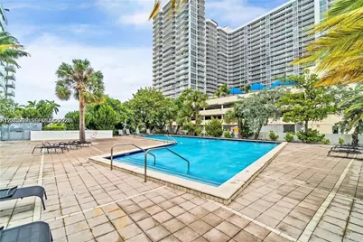 7545 E Treasure Dr #9H, North Bay Village, FL 33141 - Photo 31
