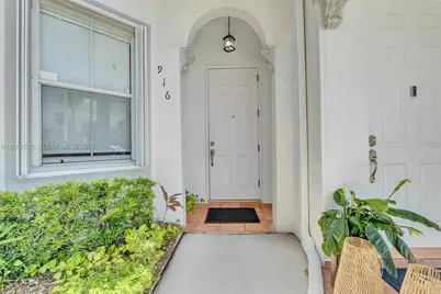 5570 NW 107th Ave #916, Doral, FL 33178 - Photo 3