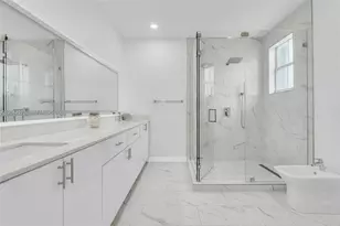 5570 NW 107th Ave, Doral, FL 33178 - Photo 29