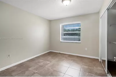 681 Thornridge Ave, Davie, FL 33325 - Photo 15