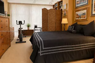 1000 Parkview Dr, Hallandale Beach, FL 33009 - Photo 11