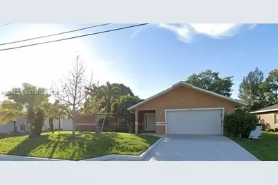 1925 SE Floresta Dr, Port Saint Lucie, FL 34983 - Photo 1