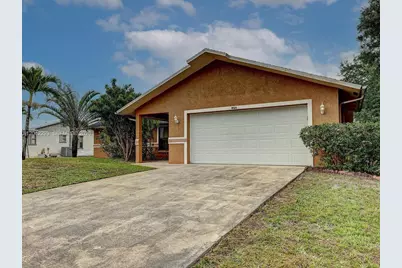 1925 SE Floresta Dr, Port Saint Lucie, FL 34983 - Photo 1
