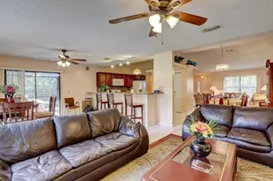 1925 SE Floresta Dr, Port Saint Lucie, FL 34983 - Photo 9