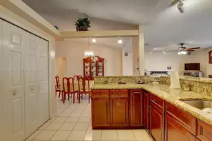 1925 SE Floresta Dr, Port Saint Lucie, FL 34983 - Photo 17