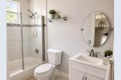 5788 Woodland Point Dr, Tamarac, FL 33319 - Photo 19