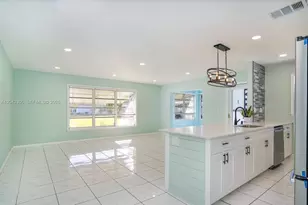 560 High Point Dr, Delray Beach, FL 33445 - Photo 5