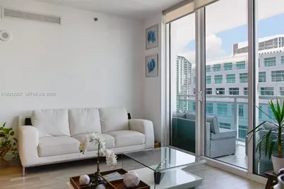 950 Brickell Bay Dr #3406, Miami, FL 33131 - Photo 5