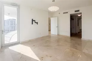 1750 N Bayshore Dr, Miami, FL 33132 - Photo 11