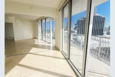 1750 N Bayshore Dr #1814, Miami, FL 33132 - Photo 3