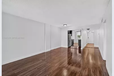 250 Jacaranda Dr #411, Plantation, FL 33324 - Photo 15